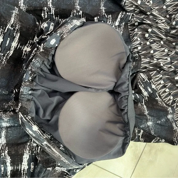 Black and White Athleta Patterned Dress Size Large - Picture 3 of 8